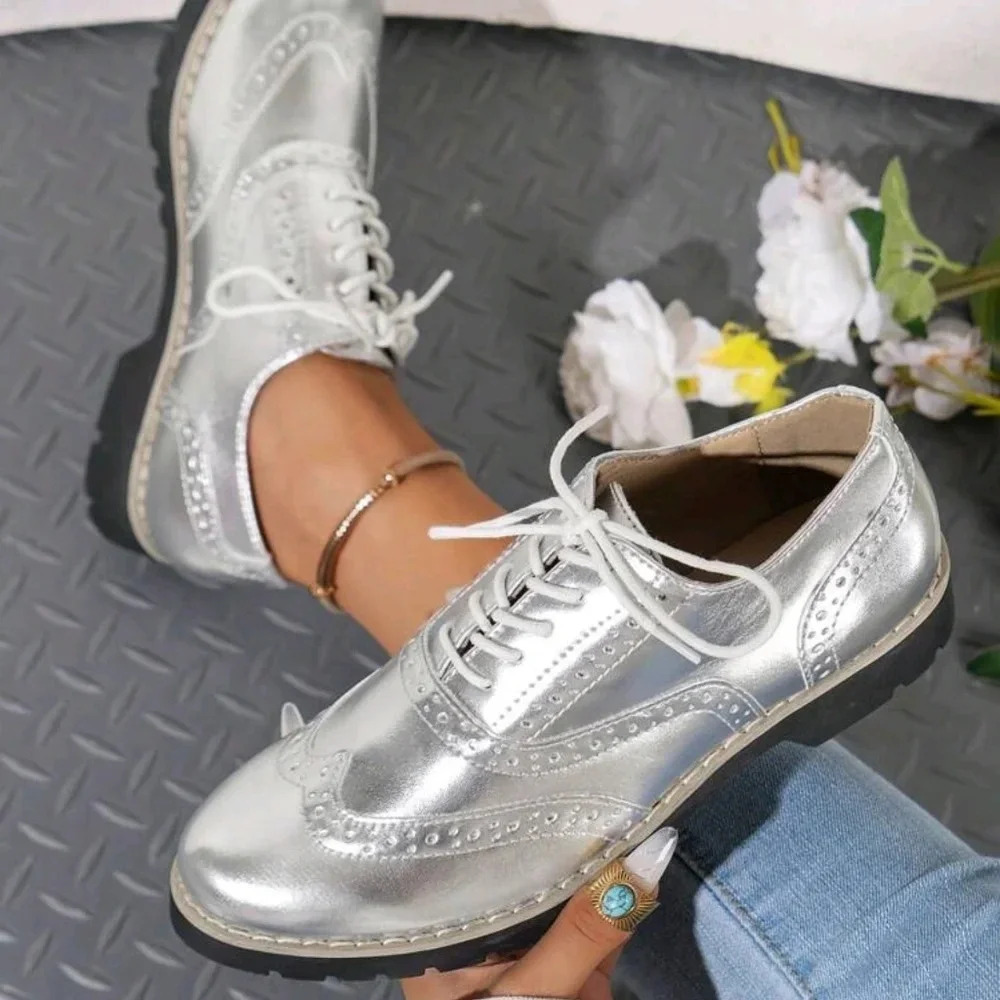 Women's Silver Lace-Up Comfortable Flat Oxfords, Classic Round Toe Brogues - Picture 3 of 8